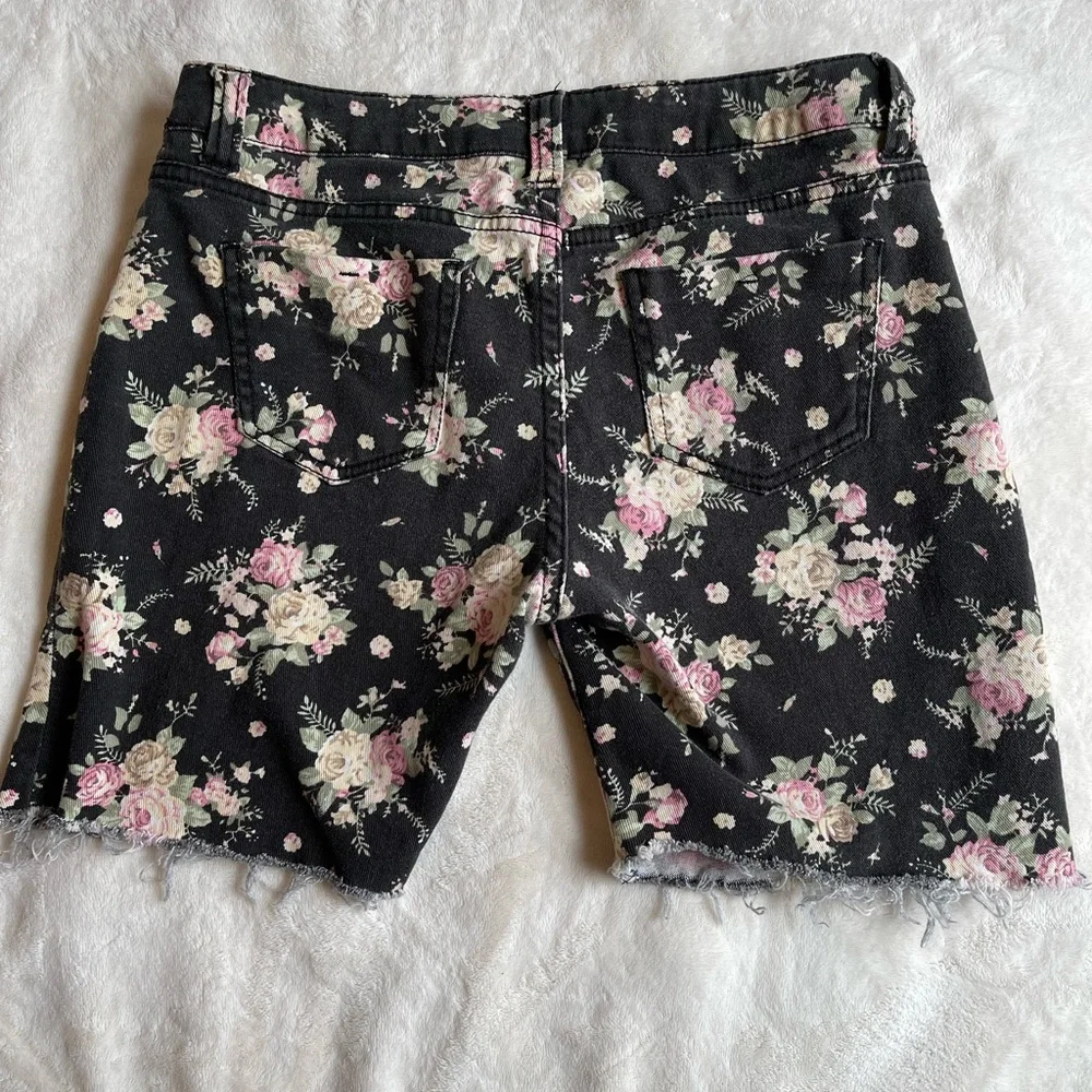 Grunge Fairy Whimsygoth Floral Cutoff Shorts Jalate Black Pink Rose Denim 7